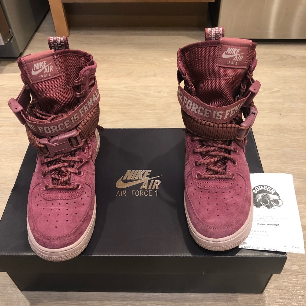 Nike Air Force 1 The Force is Female